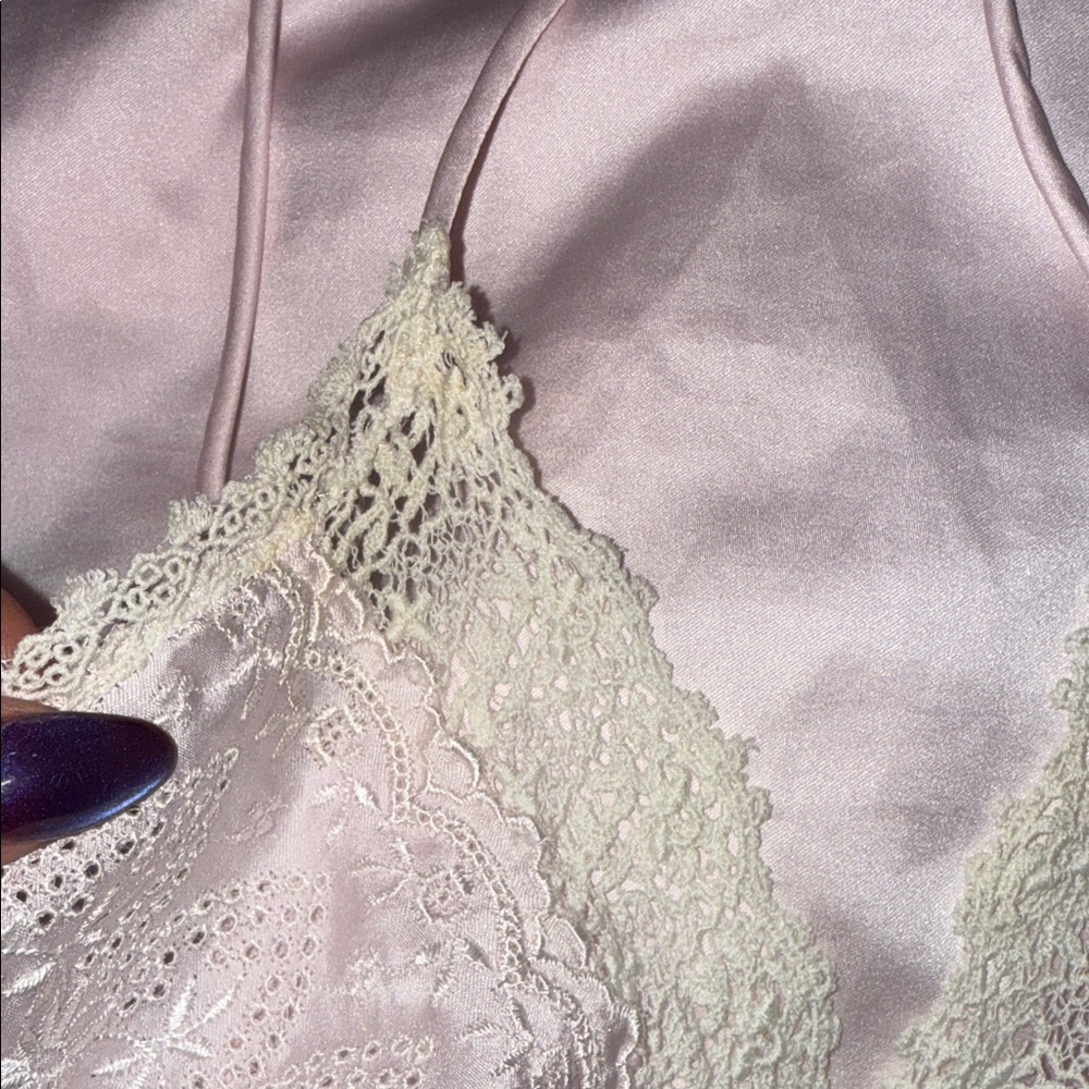 Vintage Christian Dior Soft Pink Lace Chemise Lingered
size M - Picture 14 of 17